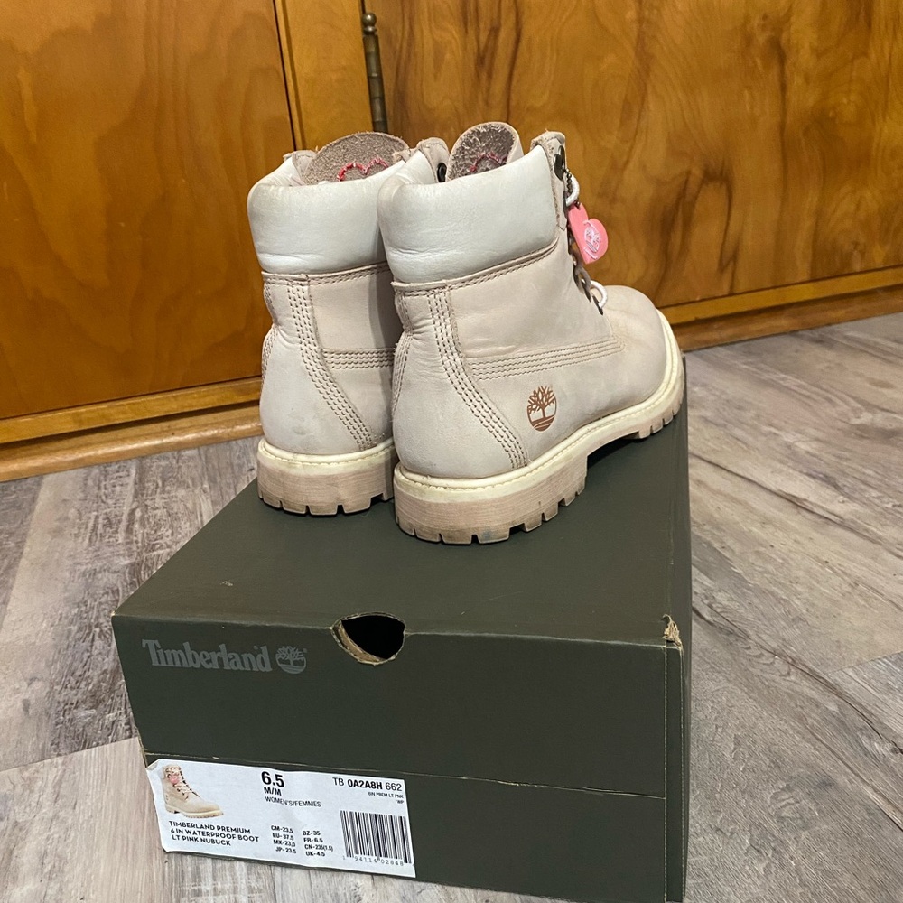 Beige Pink Timberland Valentines Boots with Red Heart Detail - Picture 3 of 4